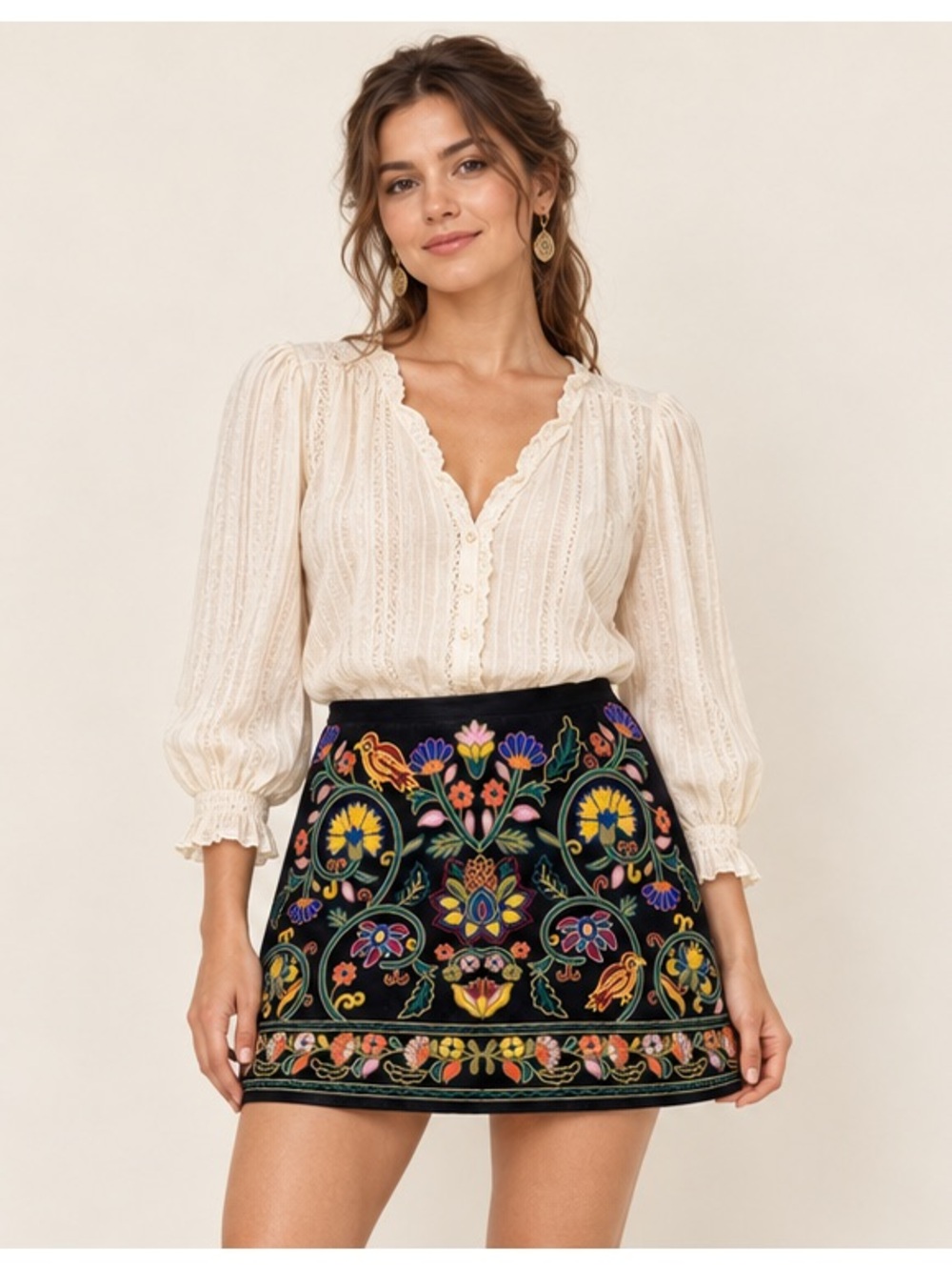 Zara Black Embroidered Artsy Artesanal Boho Floral Multicolor Mini Skirt Medíum